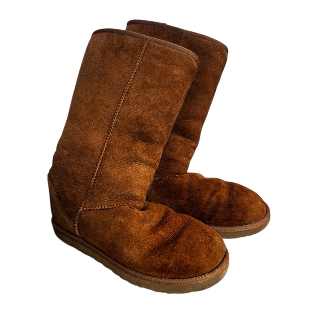 Womens UGG Tall Brown Suede Boots - Size 8